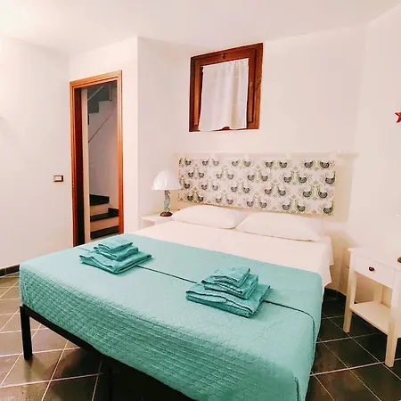 Vakantiehuis Hh - Four-room Sea View - Unit A